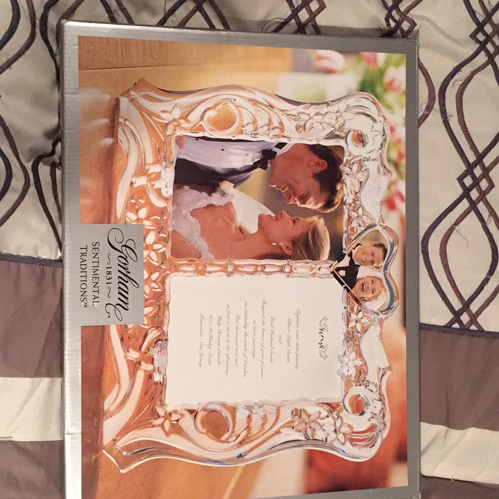 Wedding picture frame